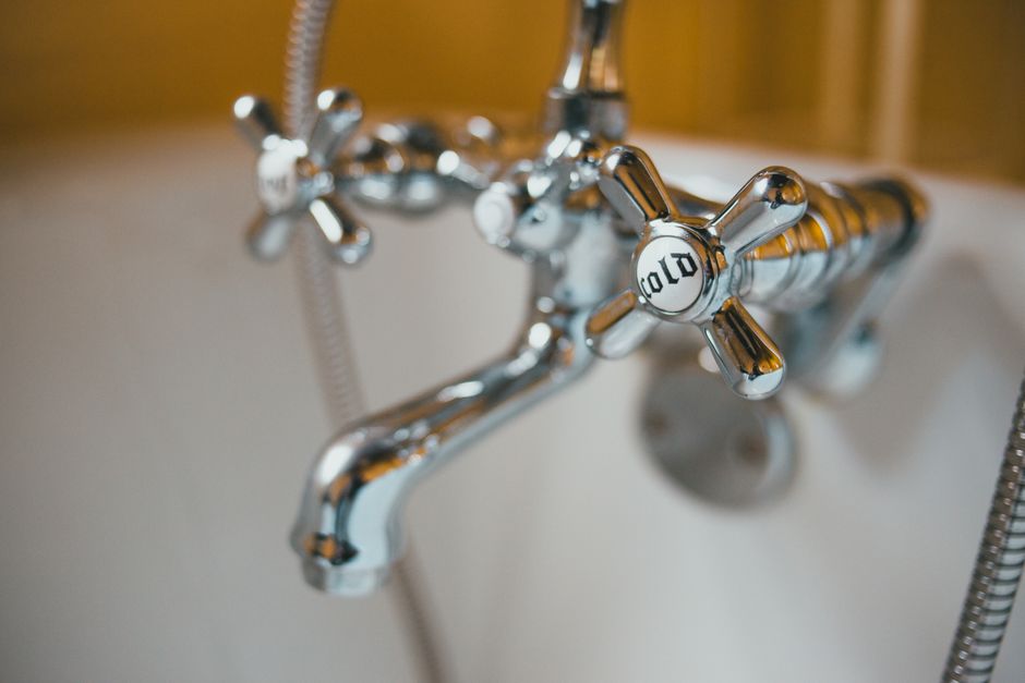 Before — Joliet Bathtub Replacement — Bathtub Replacement bathroom remodel